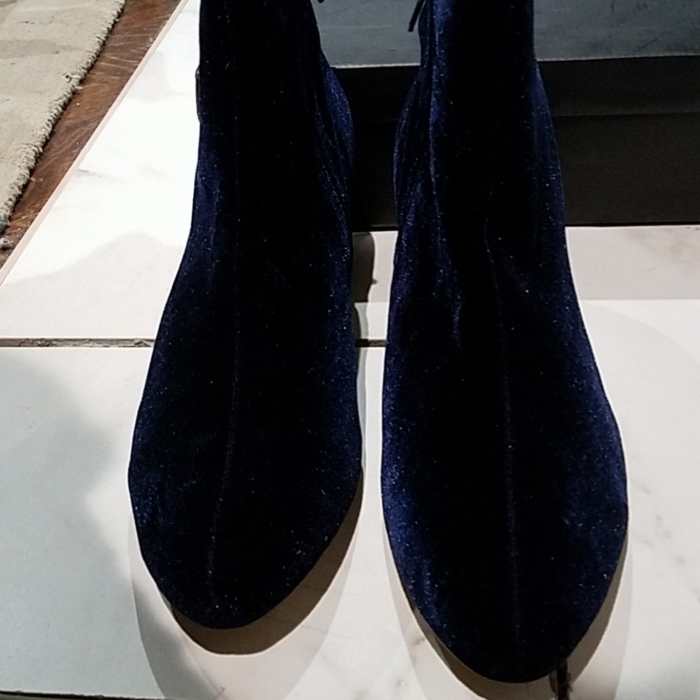 Navy blue crushed velvet ankle boots